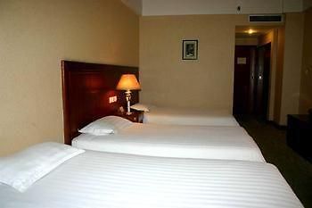 Henan Textile Hotel Чженчжоу Екстер'єр фото